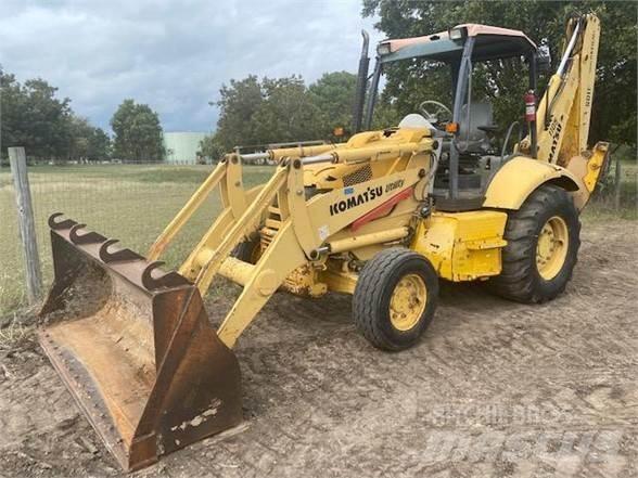Komatsu WB140 Товарач със заден ексватор