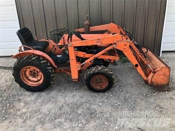 Kubota B7100 Трактори