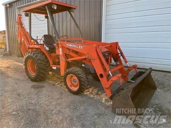 Kubota L35 Товарач със заден ексватор