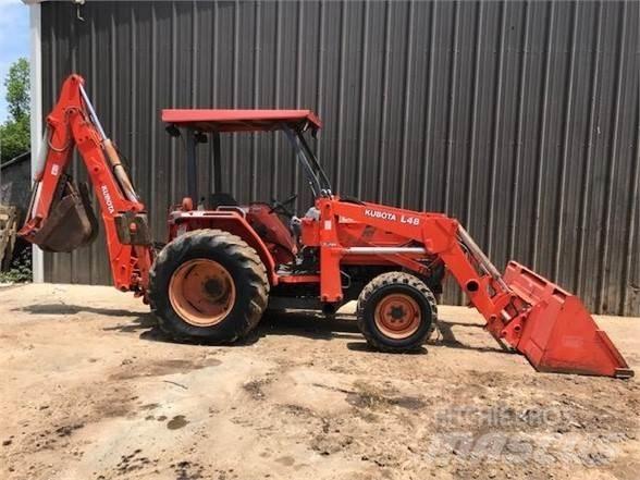 Kubota L48 Товарач със заден ексватор