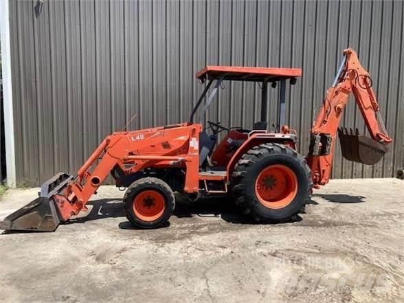 Kubota L48 Товарач със заден ексватор
