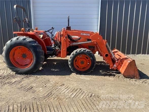 Kubota M4700 Трактори