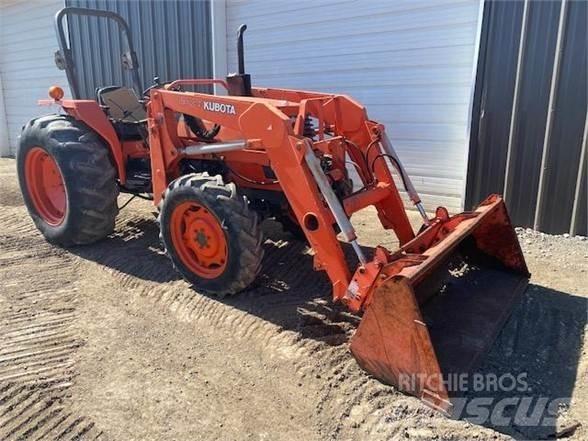 Kubota M4700 Трактори