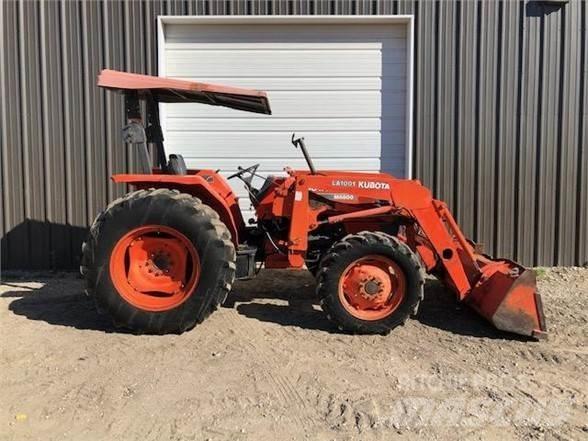 Kubota M6800 Трактори