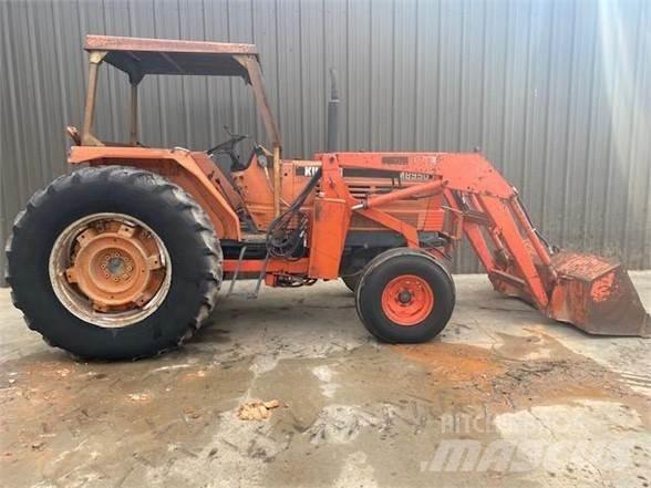 Kubota M8950 Трактори