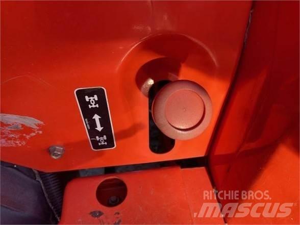 Kubota MX5000 Трактори