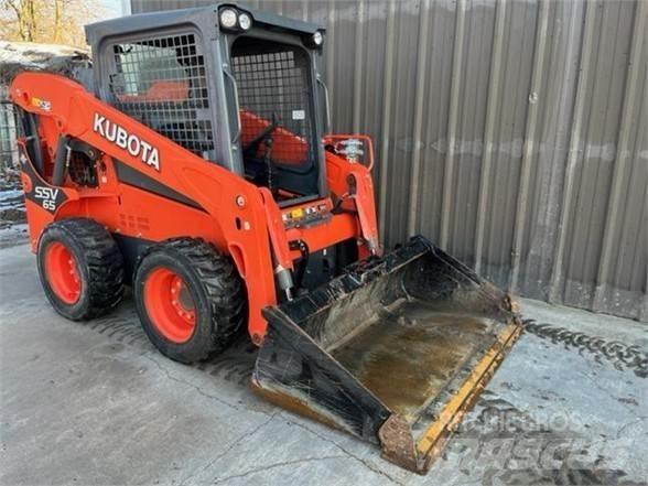 Kubota SSV65 Мини товарачи
