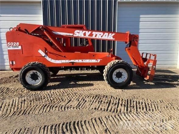 SkyTrak 5028 Телескопични товарачи