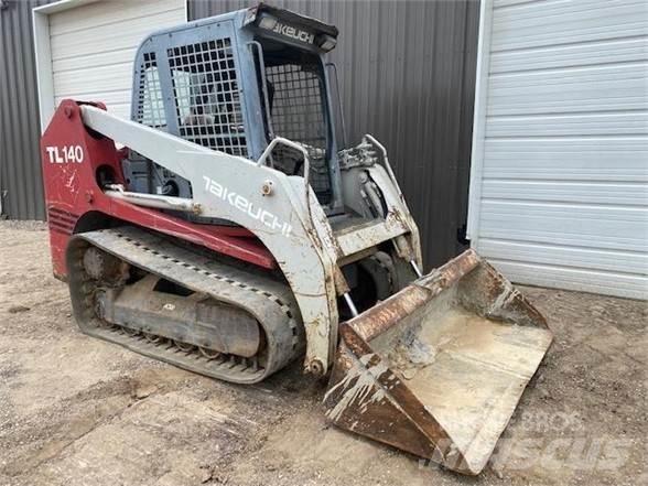 Takeuchi TL140 Мини товарачи
