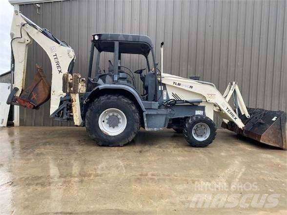 Terex TLB840R Товарач със заден ексватор