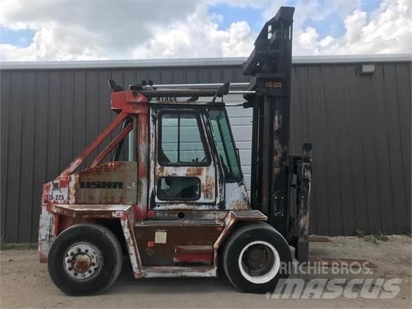 USNR US225 Дизелови камиони