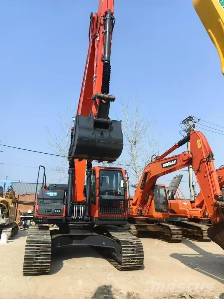 Doosan DX 225 LC Верижен екскаватор