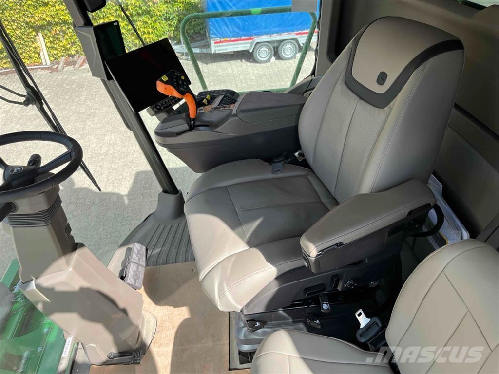 John Deere T5 600 Комбайни