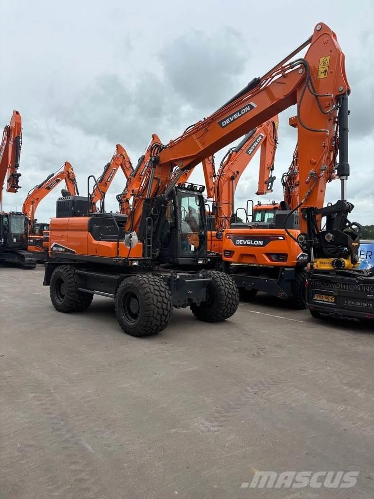 Develon DX140W-7 Колесни екскаватори