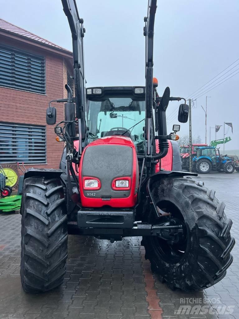 Valtra N 142 Трактори
