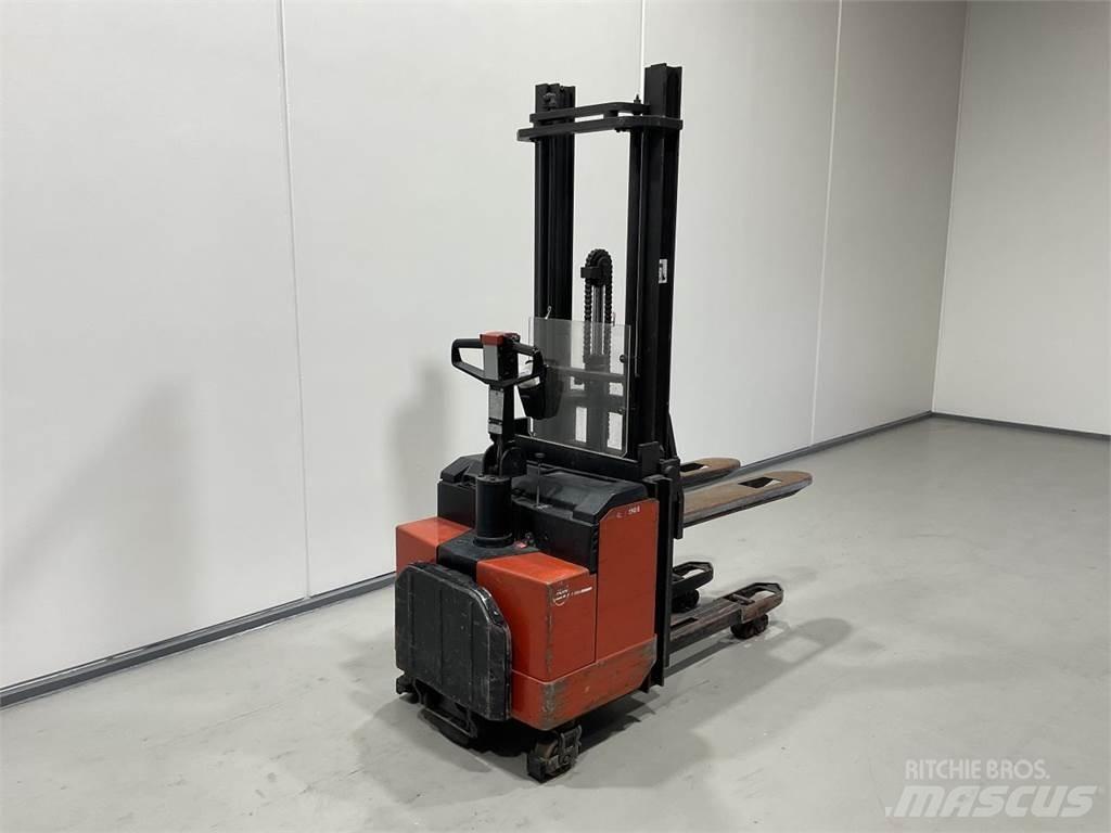 BT LSF1250/11 Самоходни товарачи