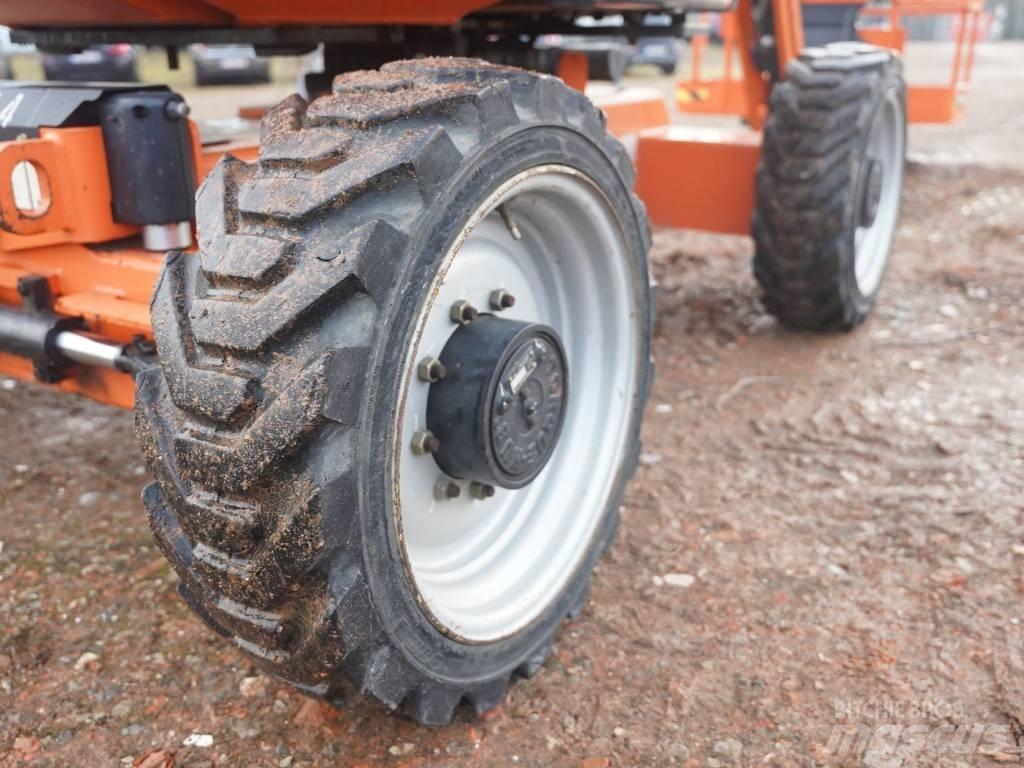 JLG 340 AJ Съчленени стрелови подемници