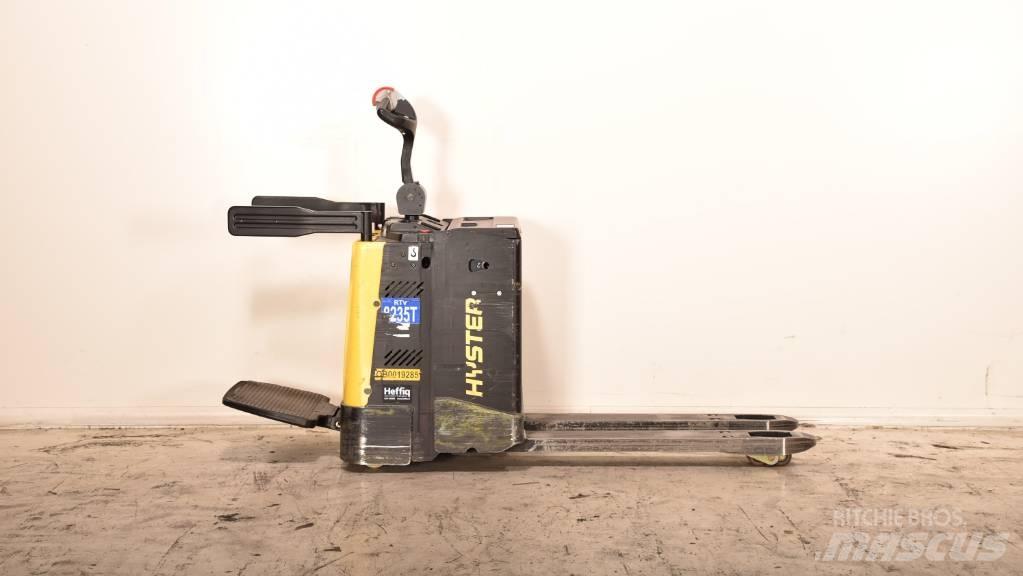 Hyster P 2.0 S Транспалетни колички с платформи