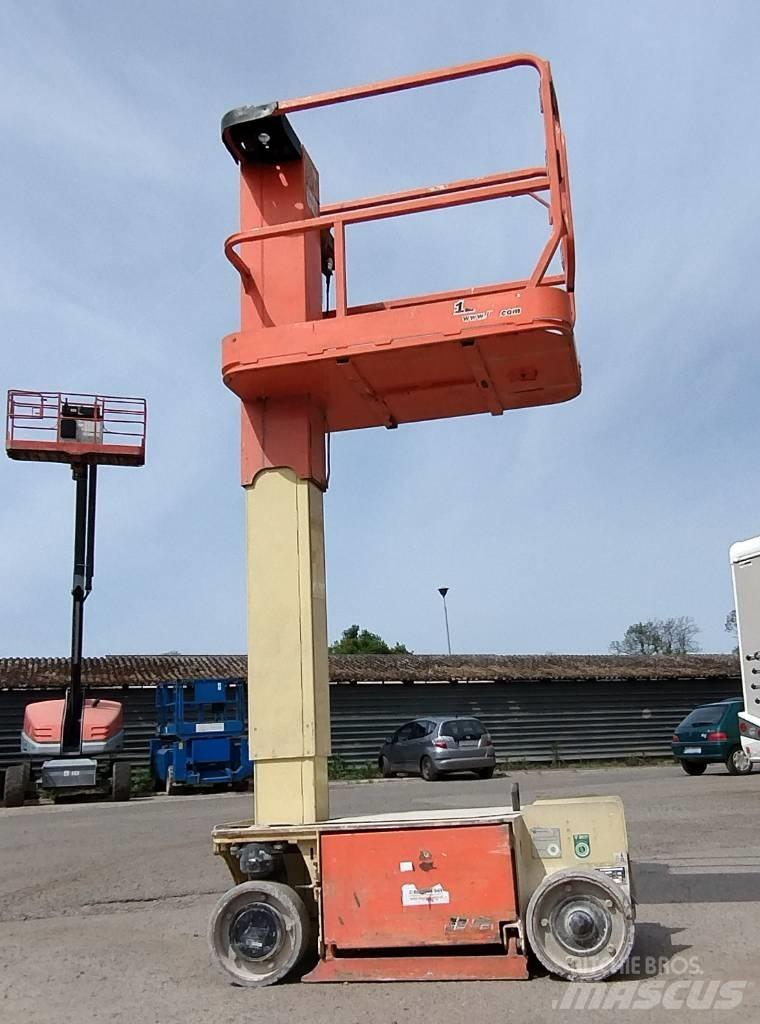 JLG 1230 ES Вертикални мачтови повдигачи
