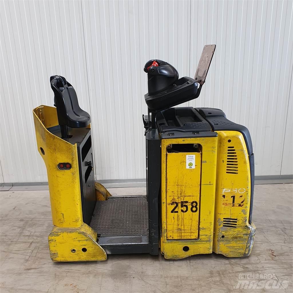 Linde P30C Валачещи камиони