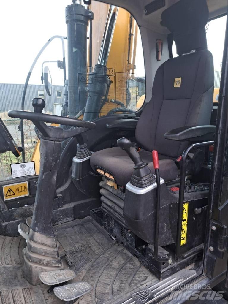 JCB JS 145 W Колесни екскаватори