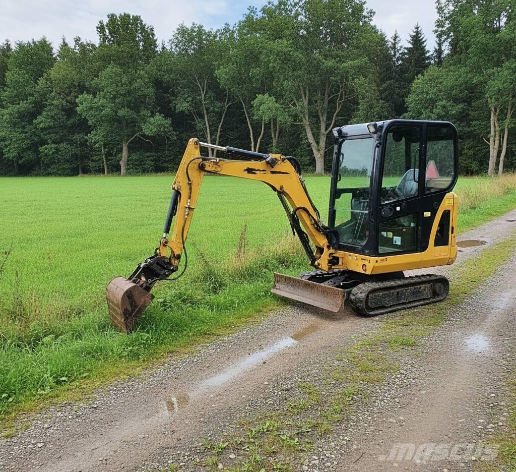 CAT 301.8 C Мини екскаватори < 7 т