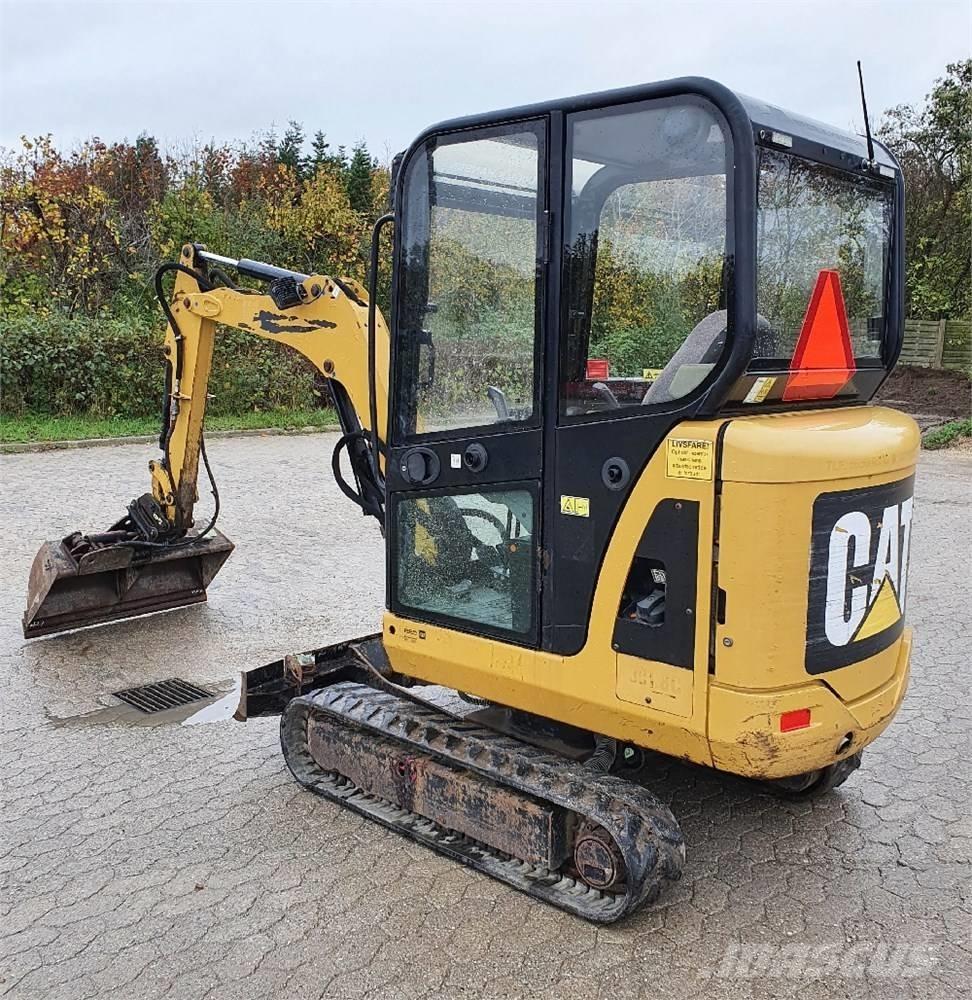 CAT 301.8 C Мини екскаватори < 7 т