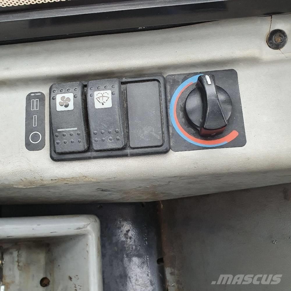 CAT 301.8 C Мини екскаватори < 7 т