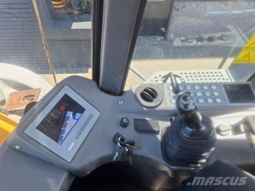 Liebherr L580 Колесни товарачи