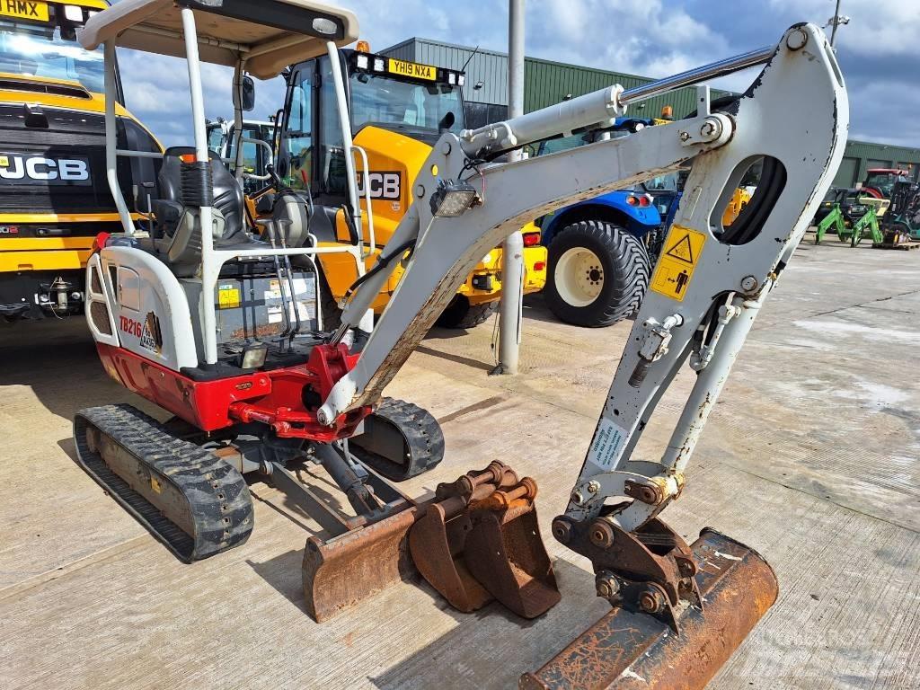 Takeuchi TB216 Мини екскаватори < 7 т