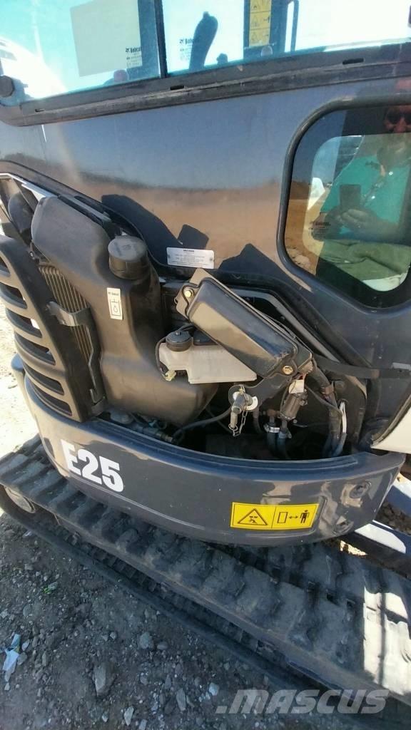 Bobcat E 25 Мини екскаватори < 7 т