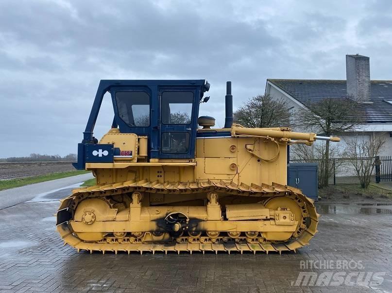 Komatsu D 85 P Верижни булдозери
