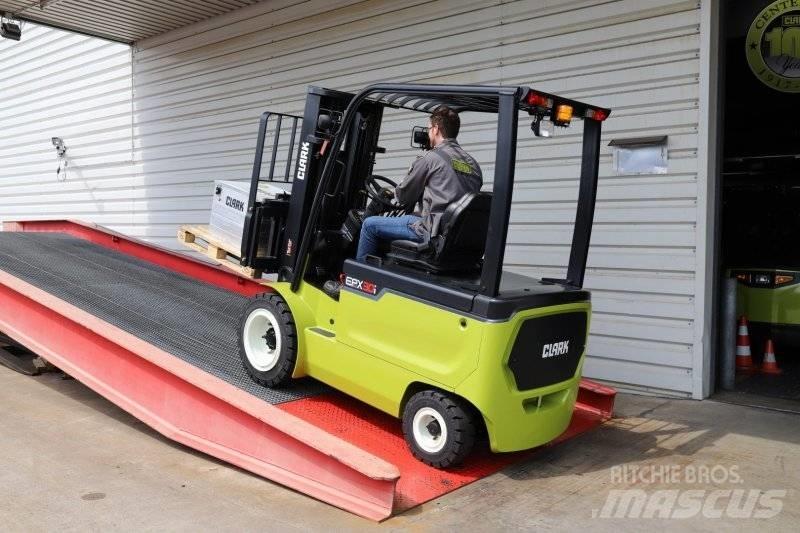 Clark EPX 25i Електрически вилични кари-повдигачи