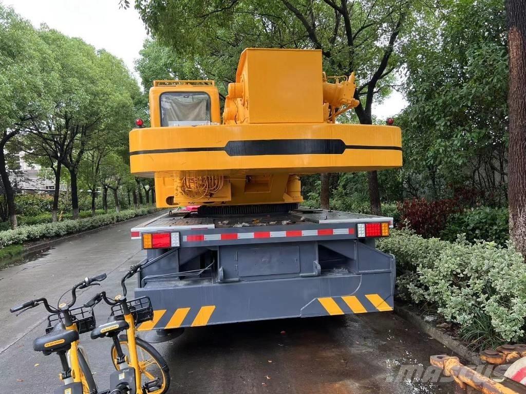 XCMG QY25KC Всъдеходни кранове
