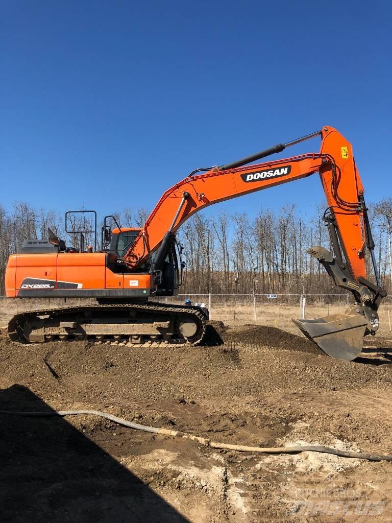 Develon DX225LC-5 Верижен екскаватор