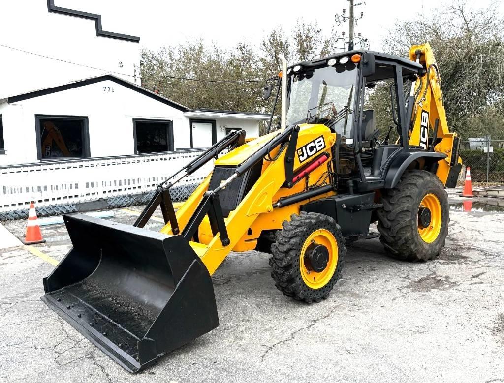 JCB 3 CX Товарач със заден ексватор