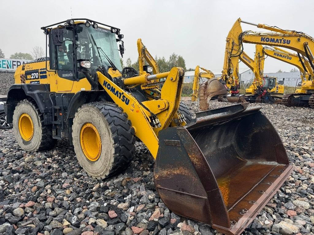 Komatsu WA 270-8 Колесни товарачи