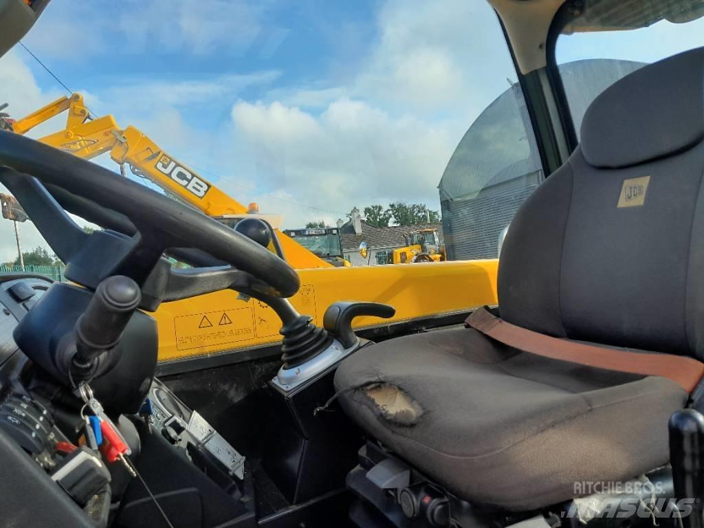 JCB 560-80 Телескопични товарачи