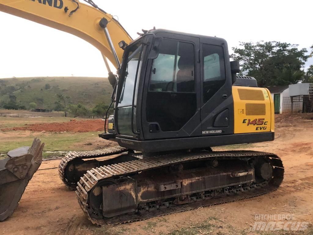 New Holland E 145 Верижен екскаватор