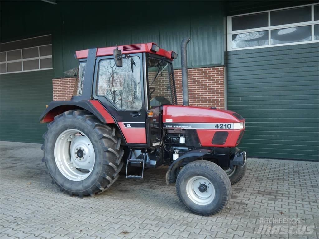 Case IH 4210 XL Трактори