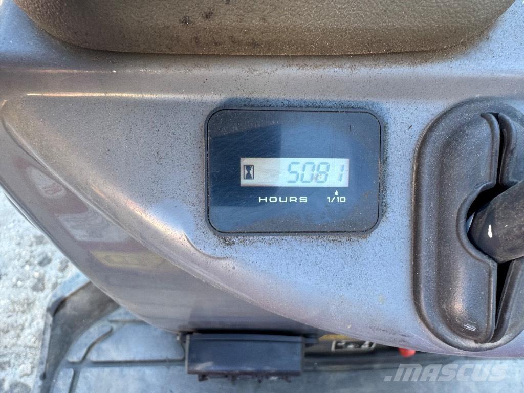 Yanmar SV08 (1E069) Мини екскаватори < 7 т