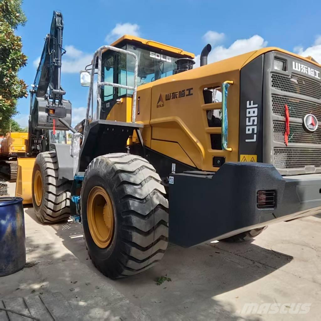 SDLG LG 958 F Колесни товарачи