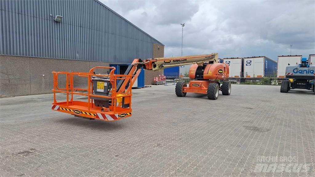 JLG 860SJG Телескопични повдигачи
