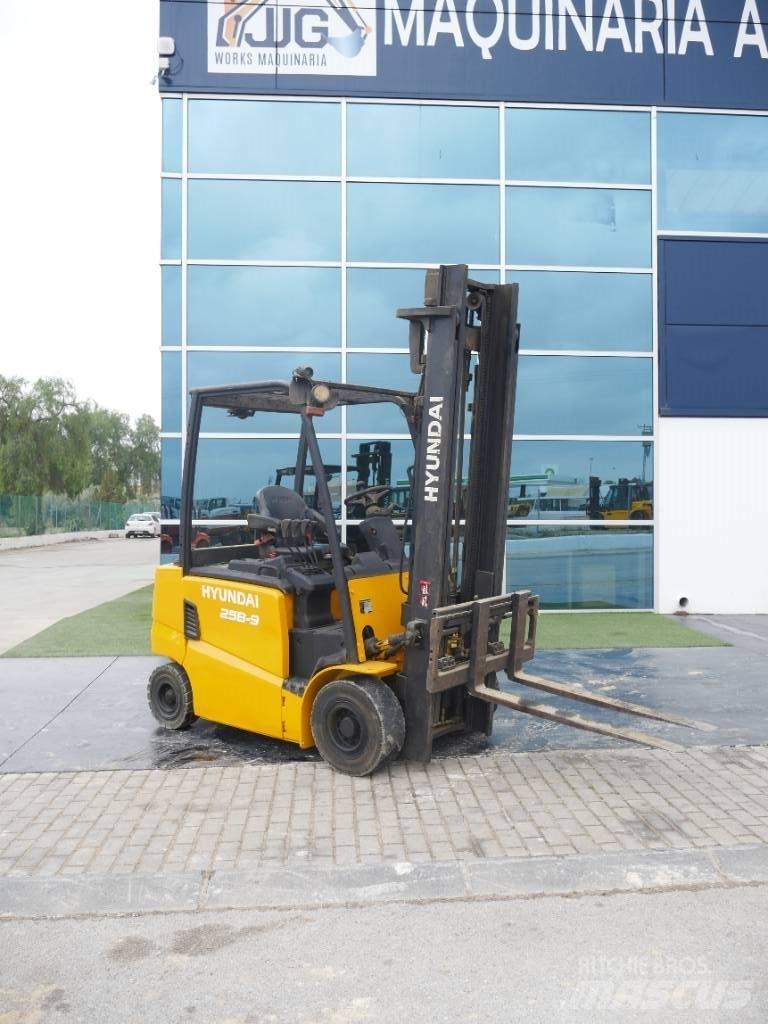Hyundai 25 BH-9 Електрически вилични кари-повдигачи