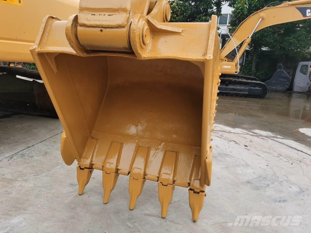 CAT 330 D Верижен екскаватор
