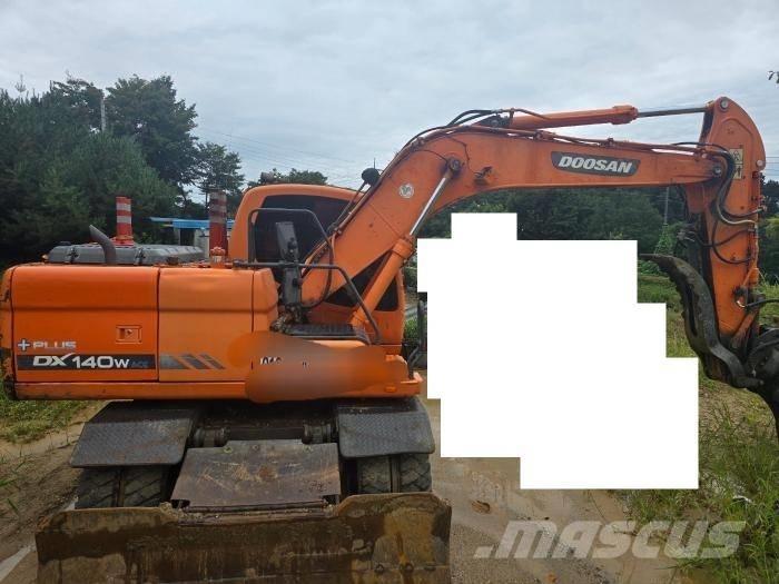 Doosan DX 140 W Колесни екскаватори