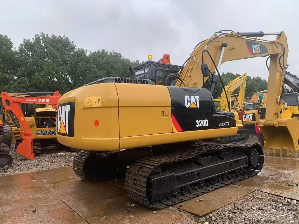 CAT 320 D Верижен екскаватор