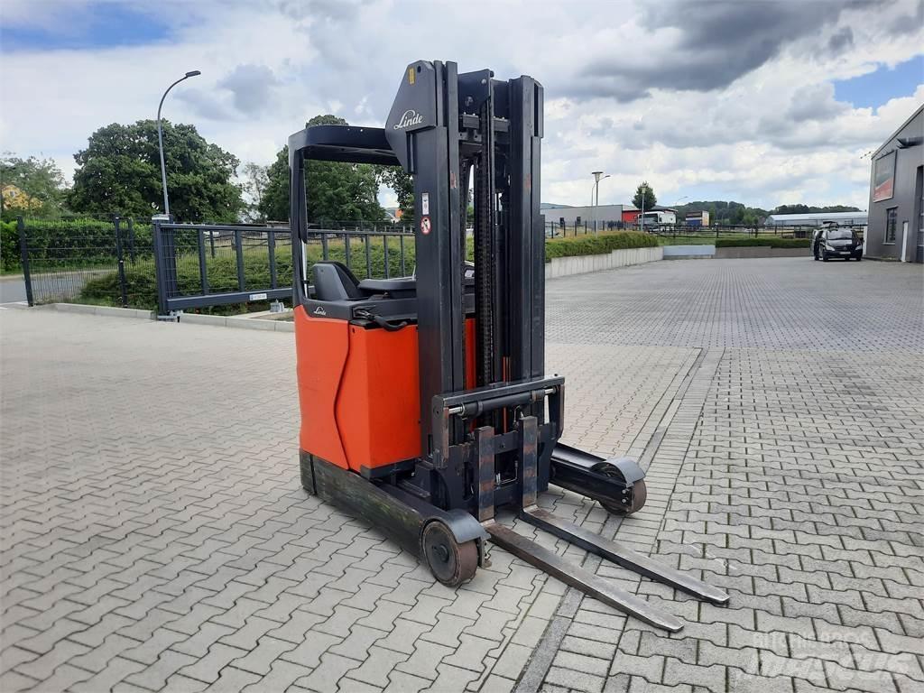 Linde R14 Ретрак/ Високоповдигач с изместване на вилката напред