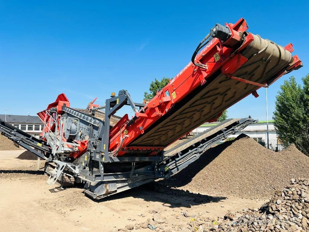 Terex Finlay 883+ Мобилни скрийнери
