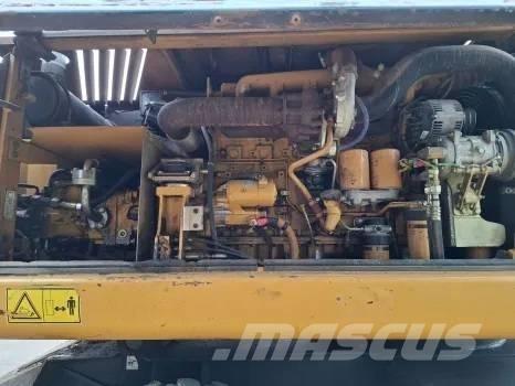 CAT M 316 C Колесни екскаватори